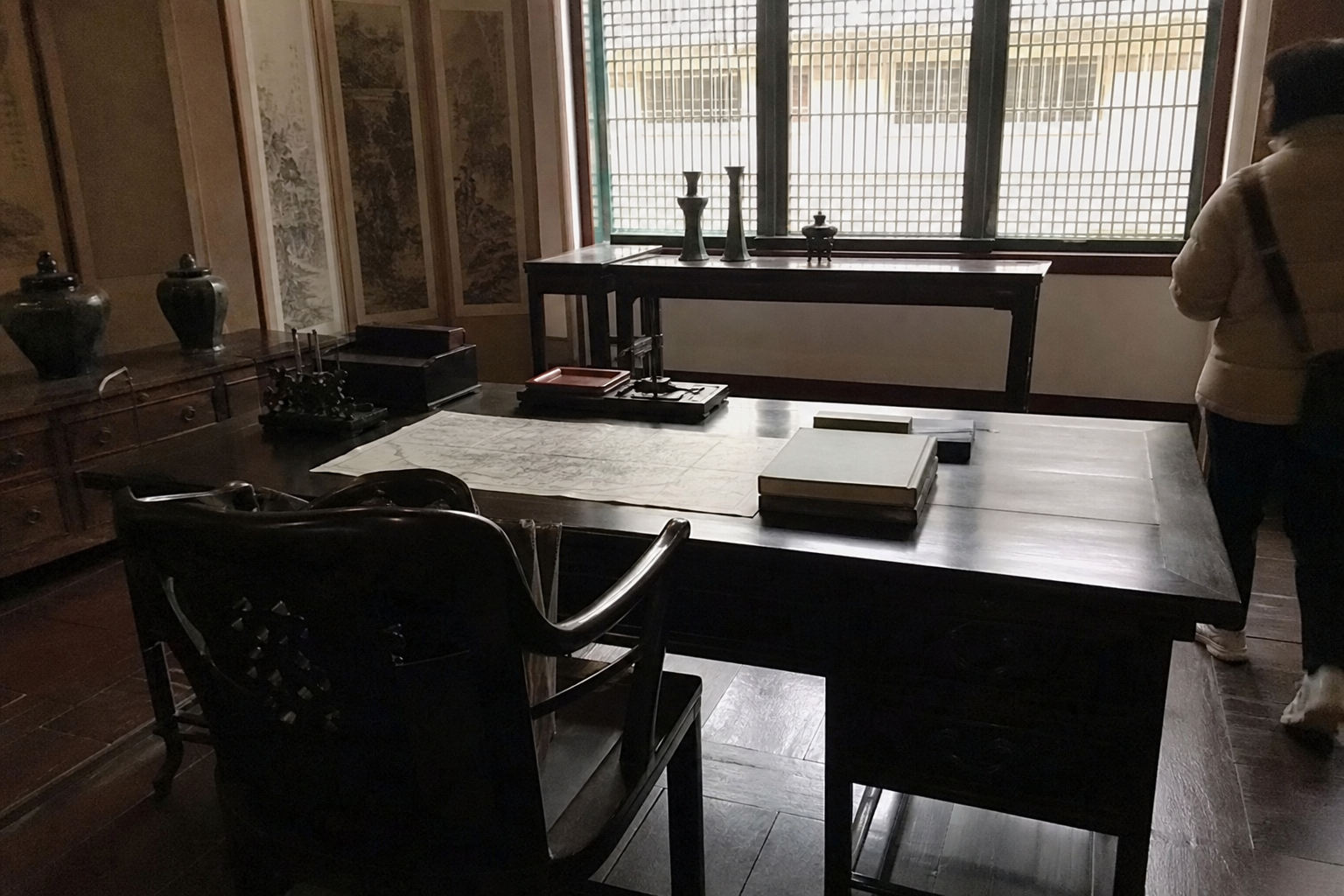 A natural AI-generated SEOULIAN editorial photograph illustrating Korean Empire