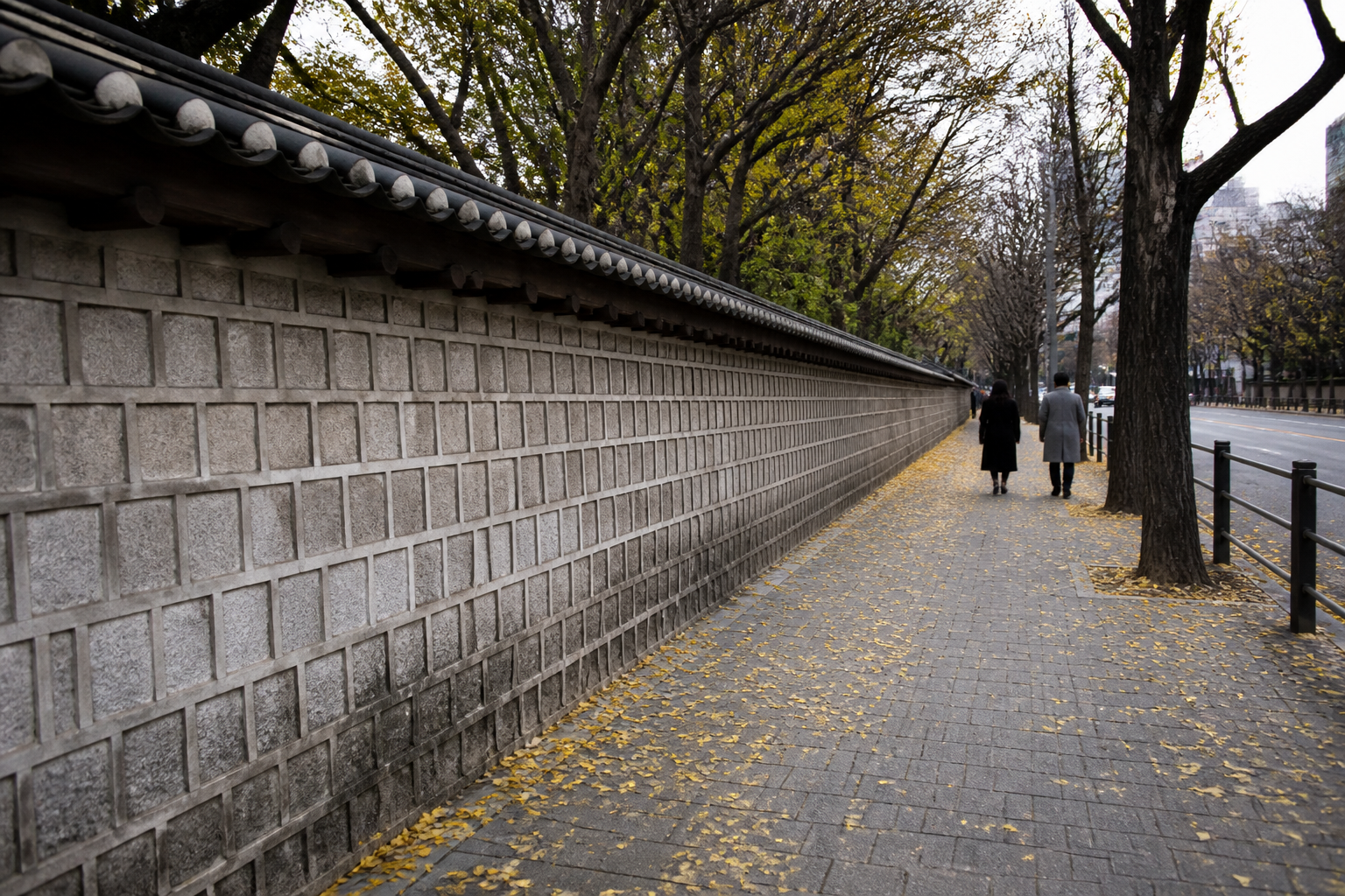 A natural AI-generated SEOULIAN editorial photograph illustrating Deoksugung