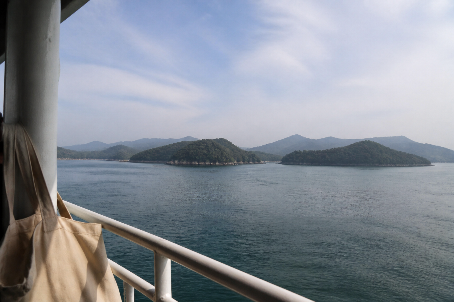 A natural AI-generated SEOULIAN editorial photograph illustrating Dadohaehaesang National Park
