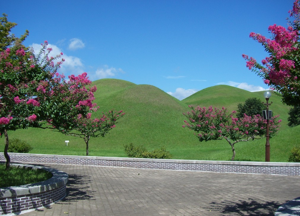 A Wikimedia Commons image illustrating Gyeongju Historic Areas